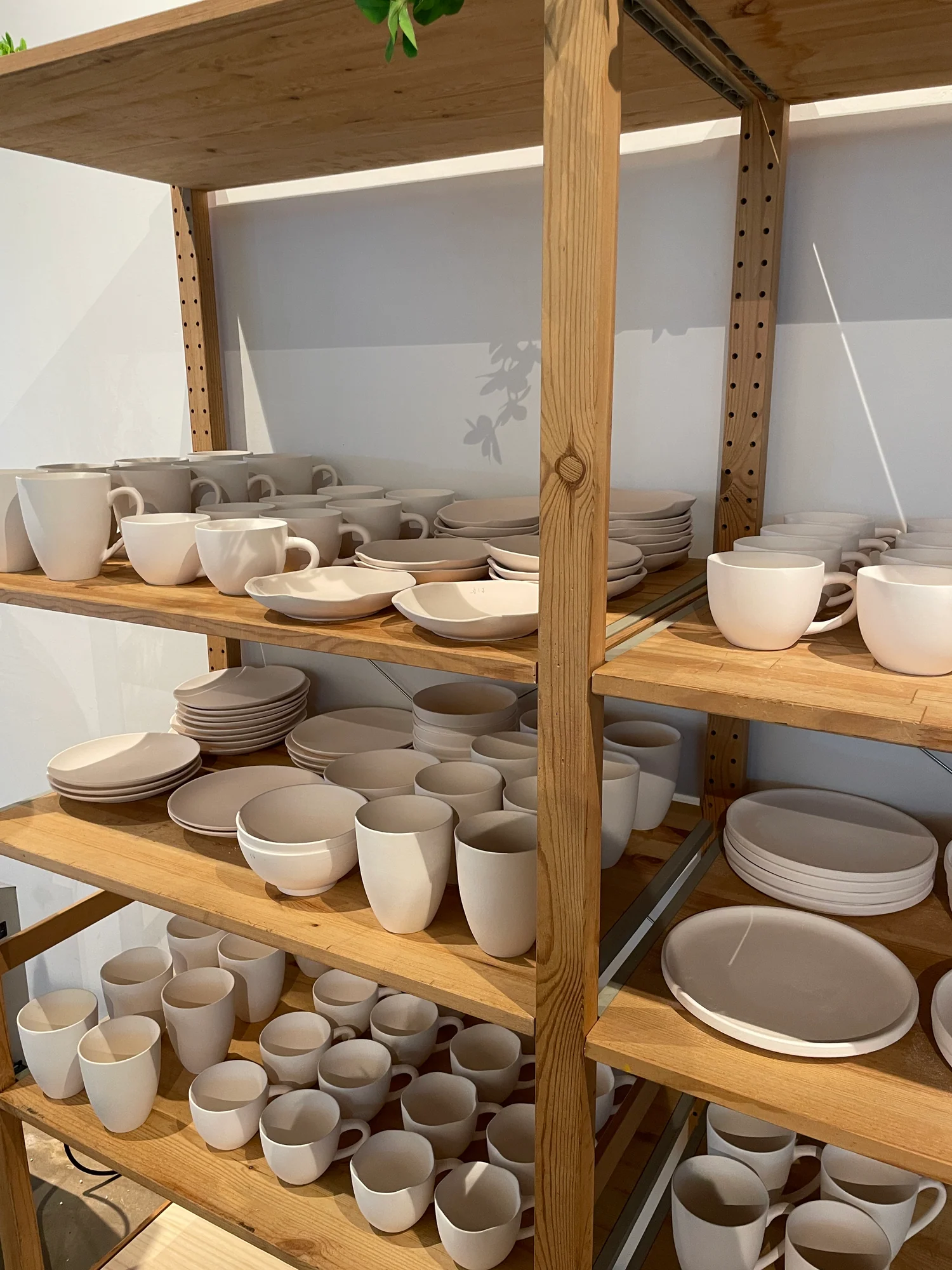 Choosing a ceramic piece