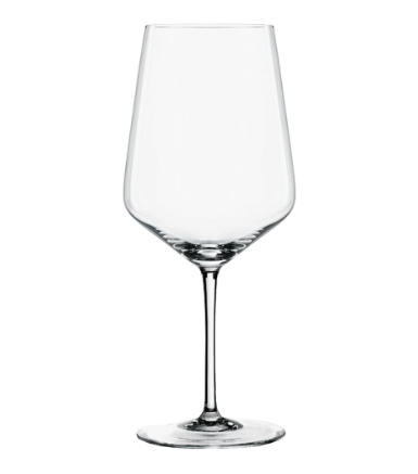 Clear, undecorated wine glass