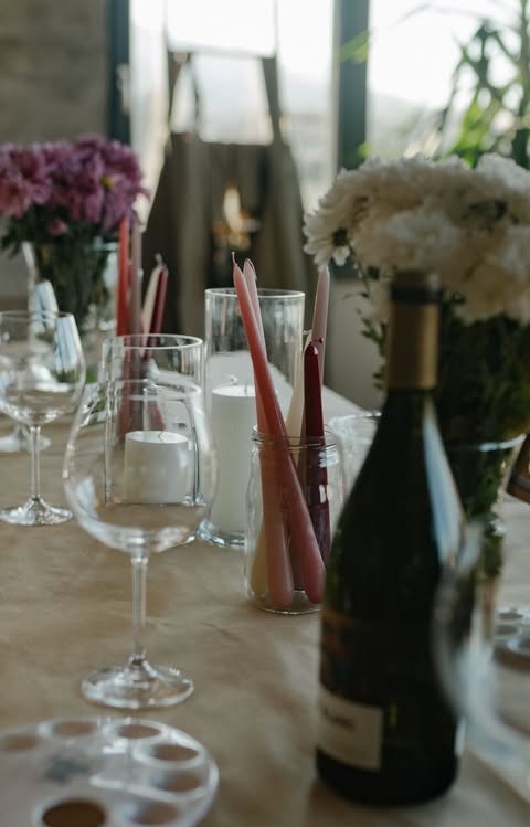 A clear glass ready to decorate